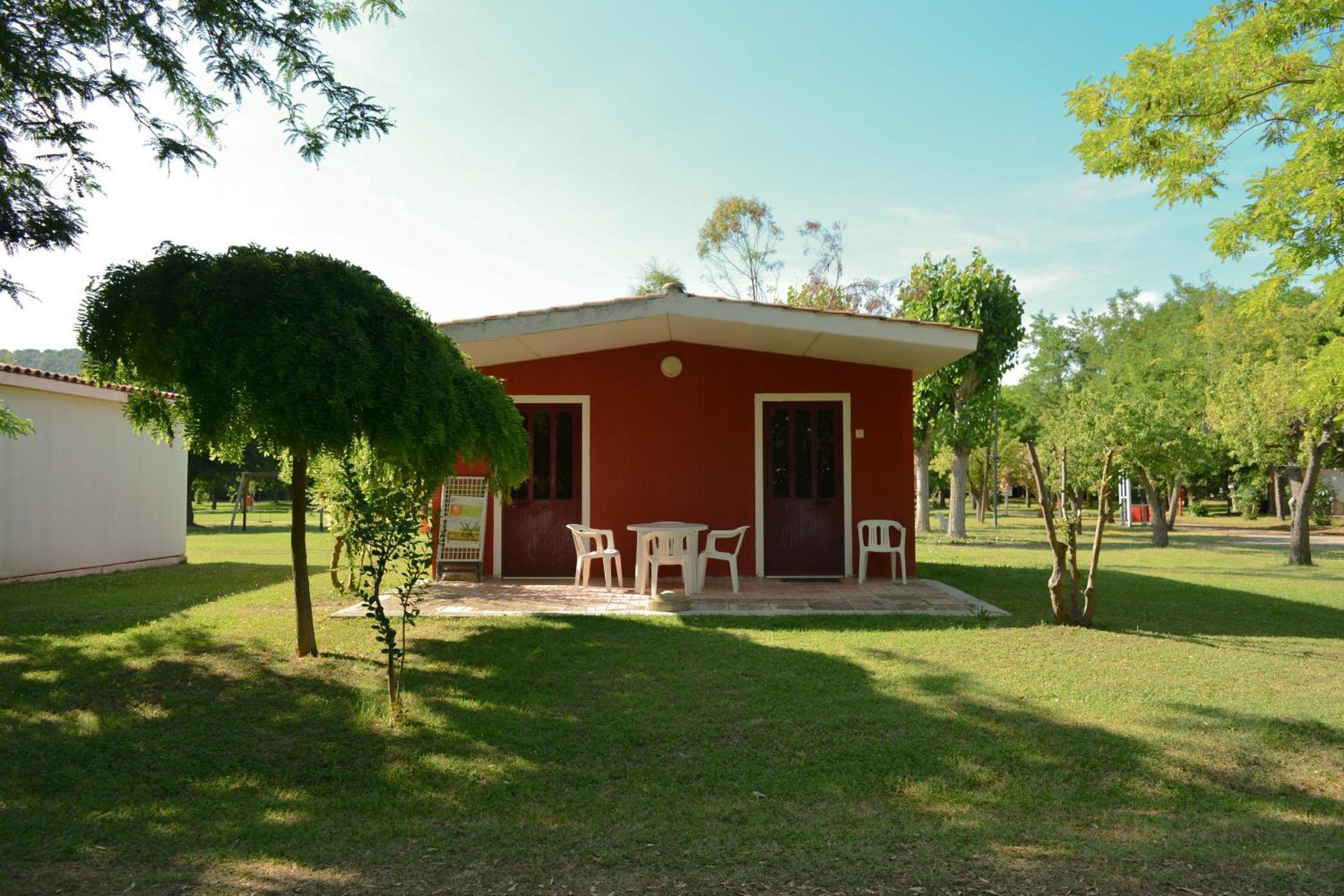Centro Vacanze - Garden River Альтидона Экстерьер фото